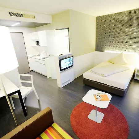 Hotel Harry's &